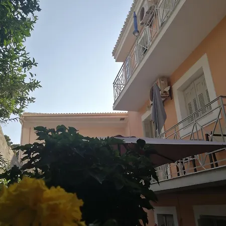 Aparthotel Ta Adelfia Pylos