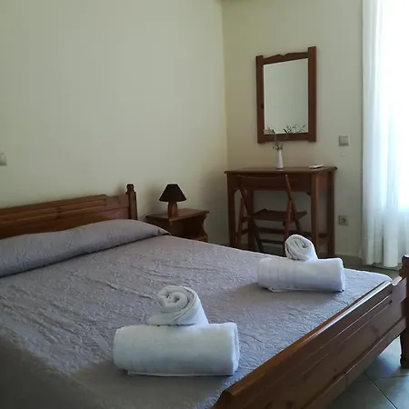 Lägenhetshotell Ta Adelfia Pylos