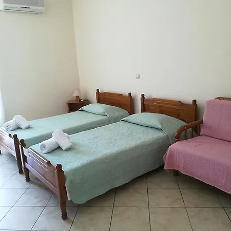 Ta Adelfia 4* Pylos