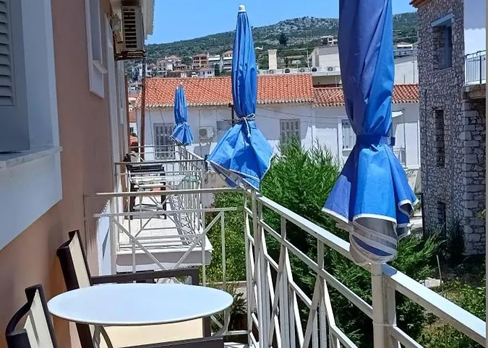 Ta Adelfia Aparthotel 4*