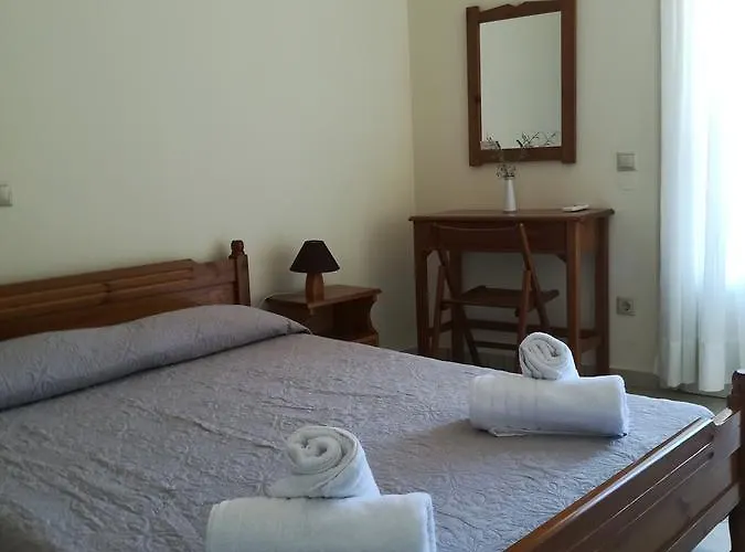 Aparthotel Ta Adelfia Pylos