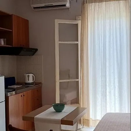 Ta Adelfia 4* Pülosz