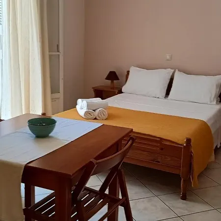 公寓式酒店 Ta Adelfia 4*
