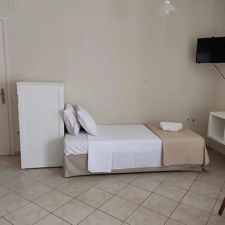 Ta Adelfia 4*