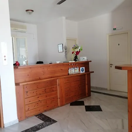 Ta Adelfia פילוס