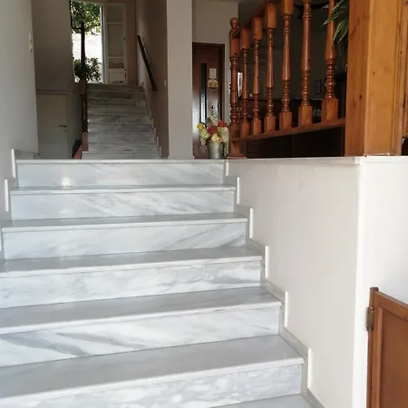 Apartmanhotel Ta Adelfia Pülosz