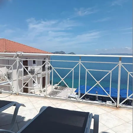 Ta Adelfia 4*