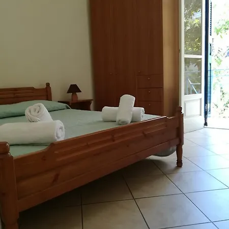 Apart-hotel Ta Adelfia 4*