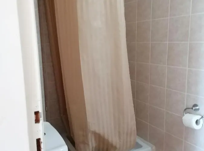 Hotel apartamentowy Ta Adelfia