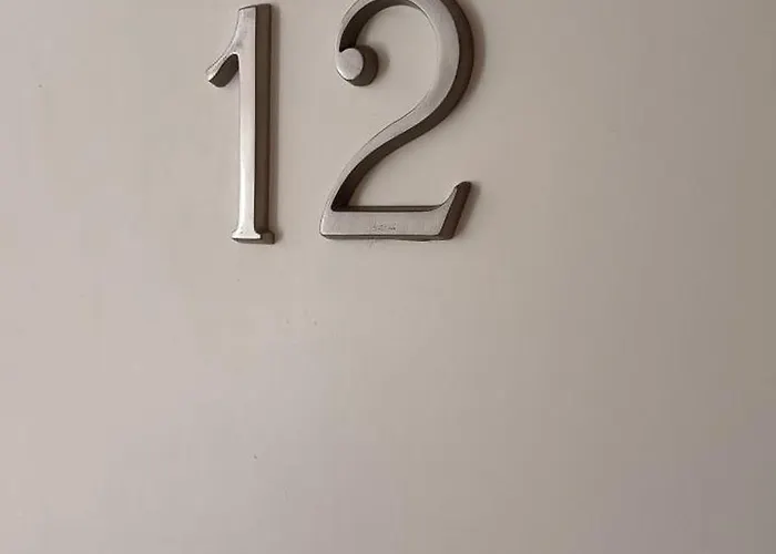 Ta Adelfia بيلوس