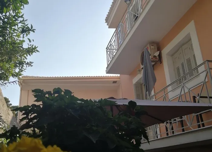 Aparthotel Ta Adelfia Pylos