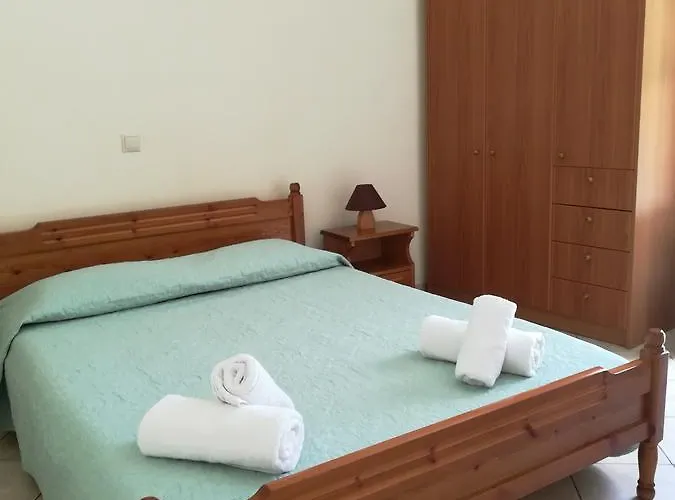 Ta Adelfia Hotel apartamentowy 4*